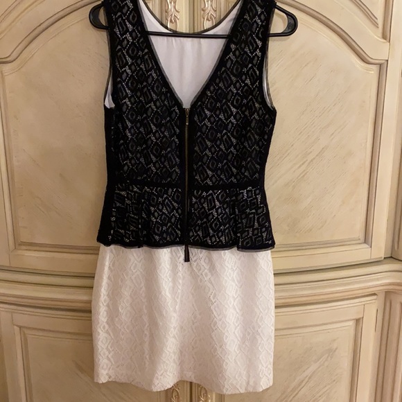 MAXANDCLEO Black and white lace mini dress size 4. New with tags - Picture 5 of 9